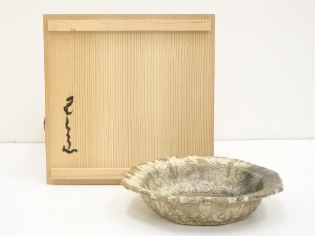 Pottery & Ceramics